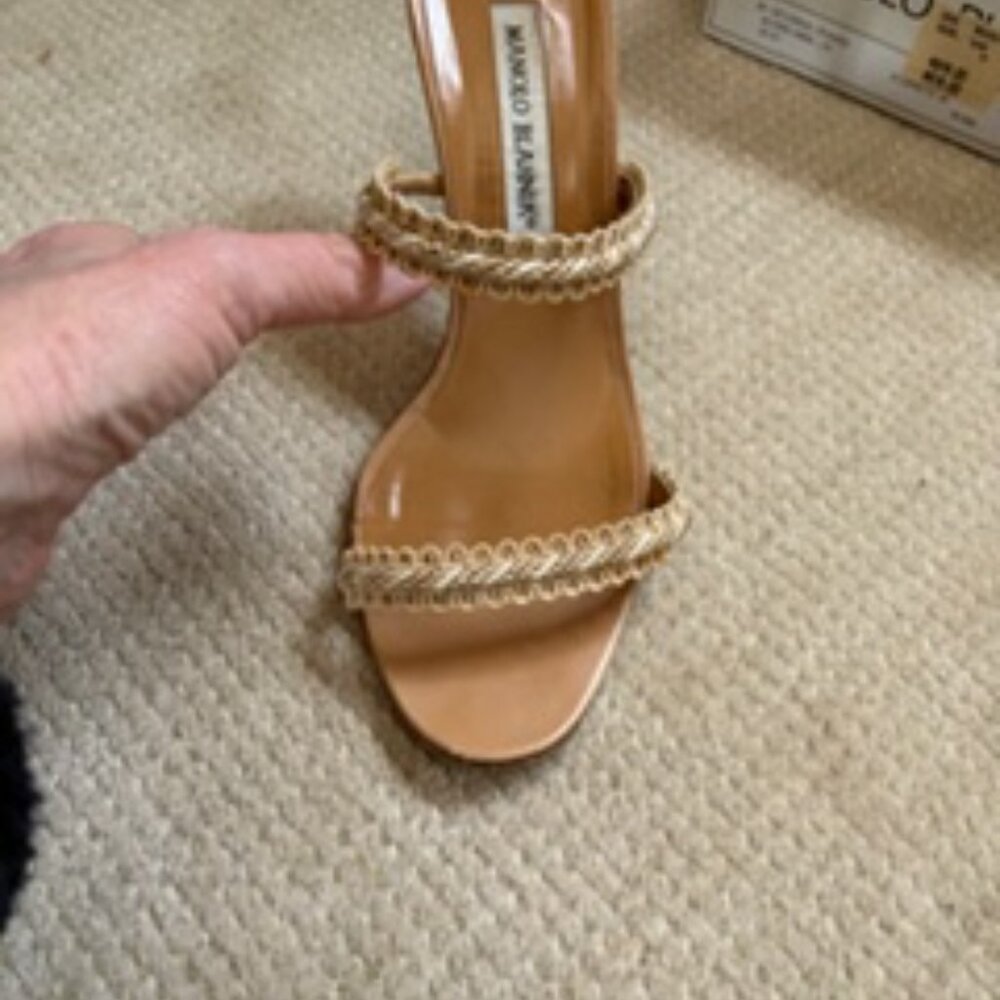 Vintage Manolo Blahnik tan strappy sandals - Picture 2 of 4